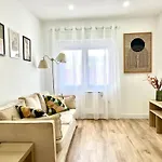 Recien Reformado, Centrico, Tranquilo Y Luminoso *