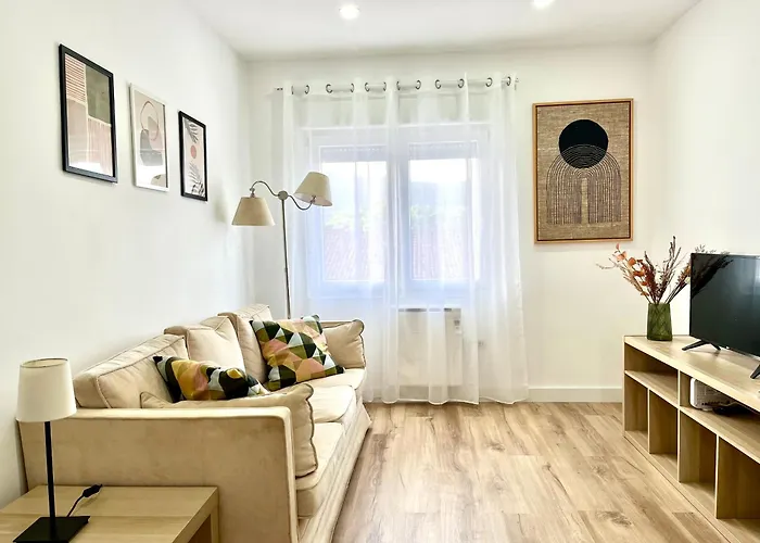 Recien Reformado, Centrico, Tranquilo Y Luminoso *