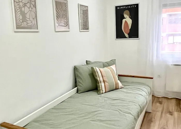 Recién Reformado, Céntrico, Tranquilo Y Luminoso * Oviedo